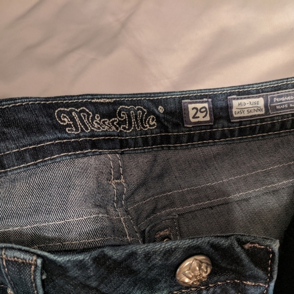 Jeans - Picture 3 of 4